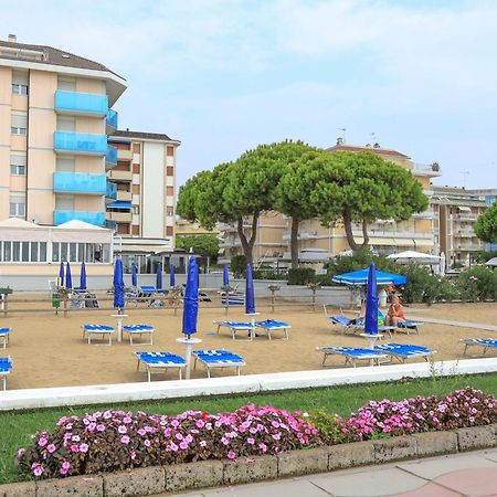 Hotel La Bussola Lido di Jesolo Exterior photo