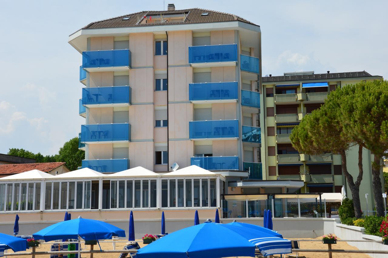 Hotel La Bussola Lido di Jesolo Exterior photo